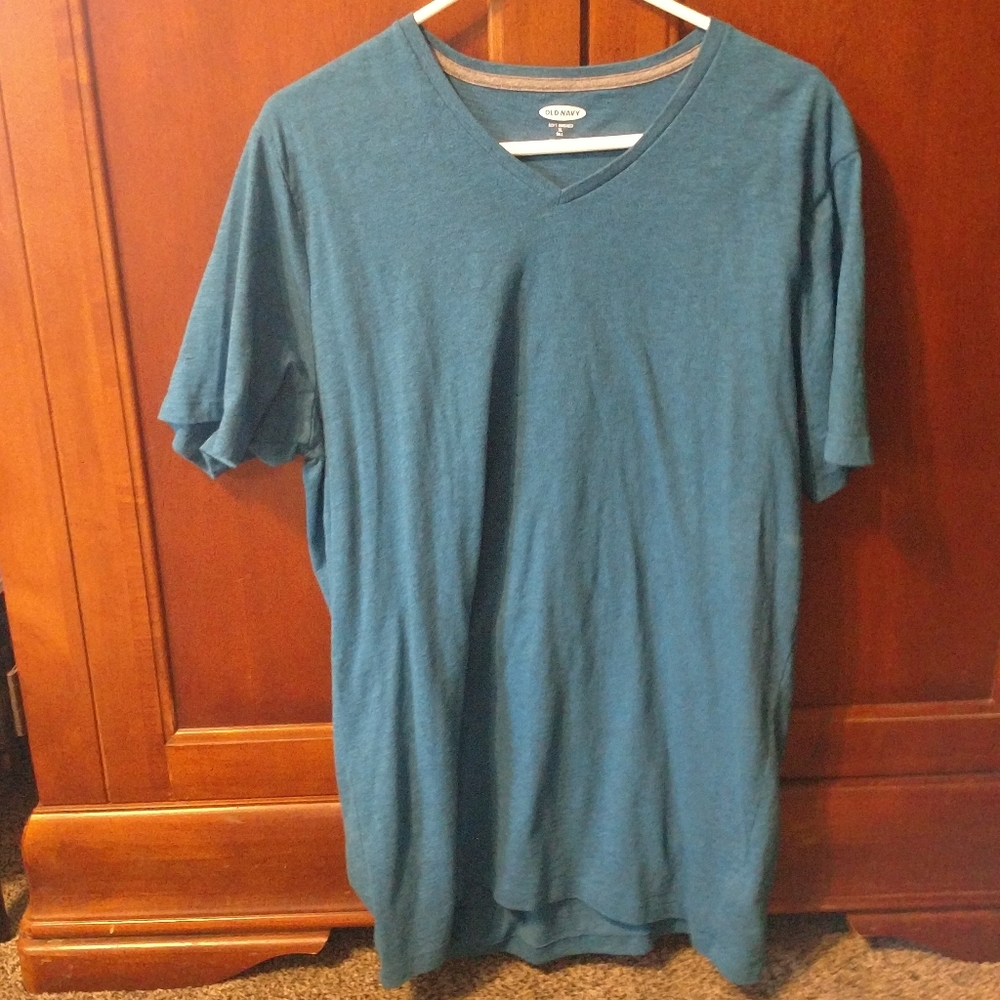 Old Navy soft wash XL tall v-neck green T